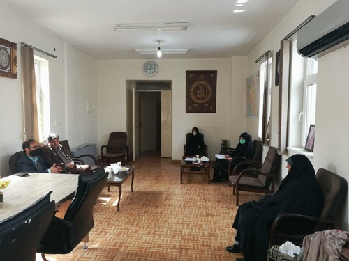 دیدار رئیس دانشکده علوم قرآنی تهران با مسئول بسیج جامعه زنان کشور 